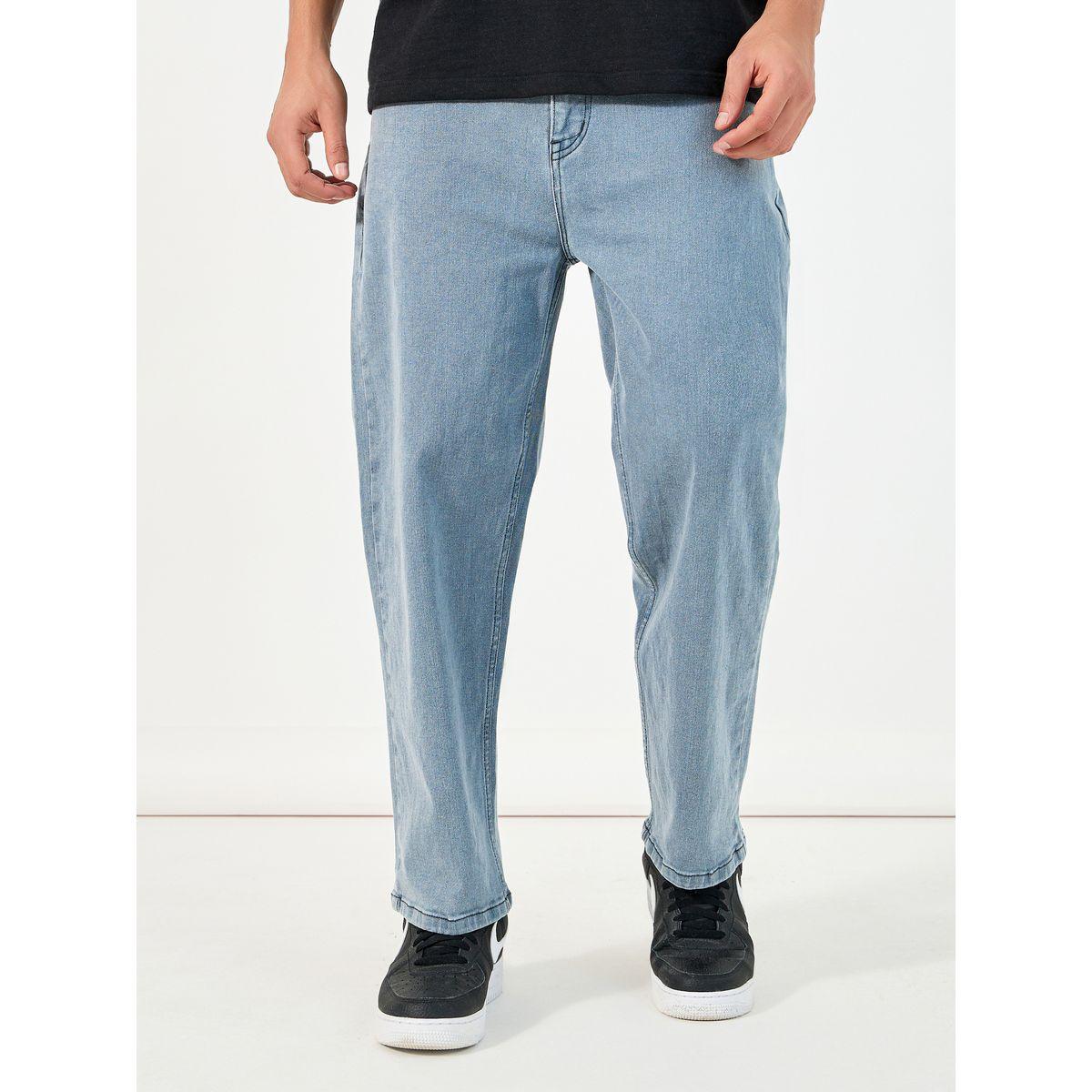 جينز بقصة فضفاضة وخصر متوسط مع جيوب-men-clothing-bottoms-jeans-image-1