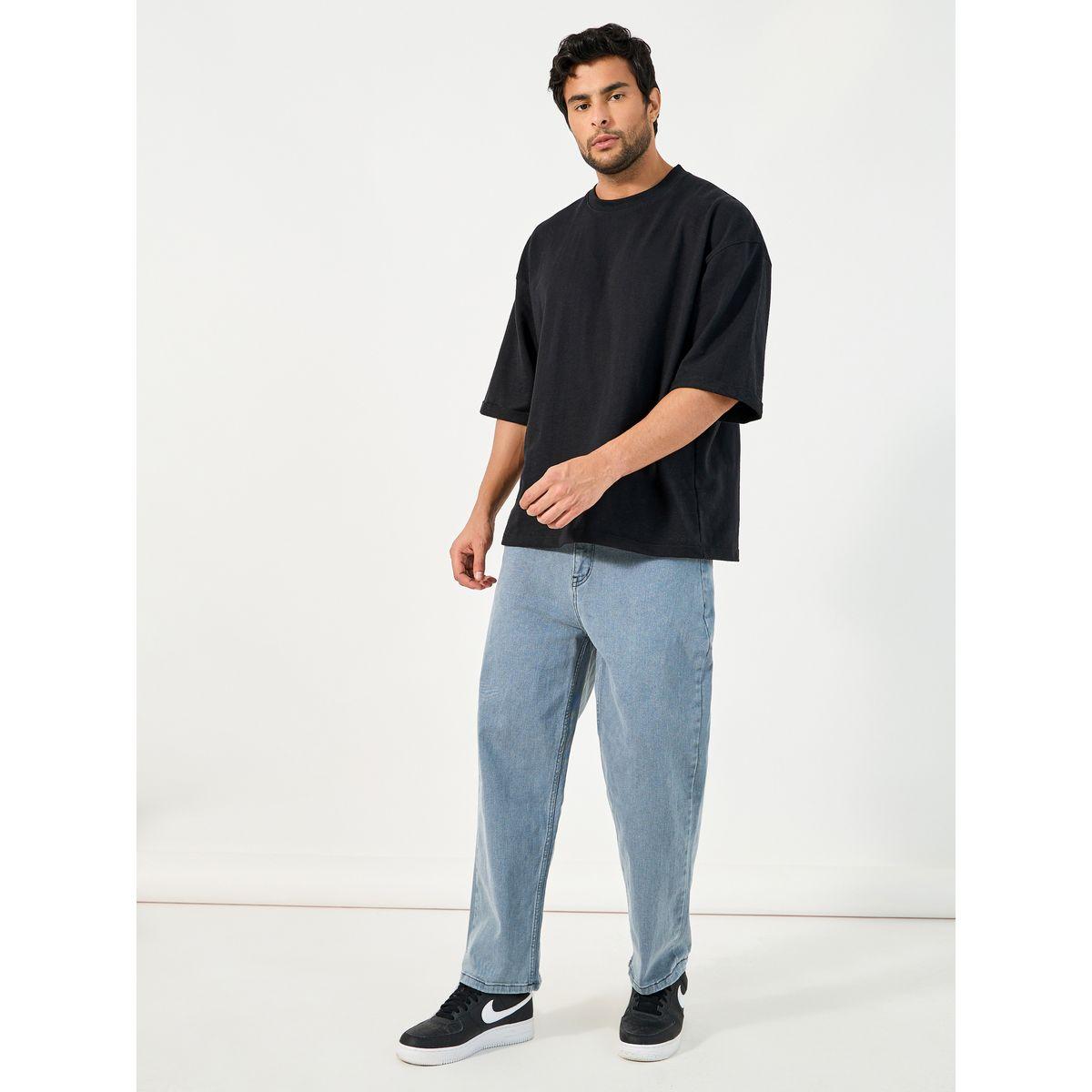 جينز بقصة فضفاضة وخصر متوسط مع جيوب-men-clothing-bottoms-jeans-image-2
