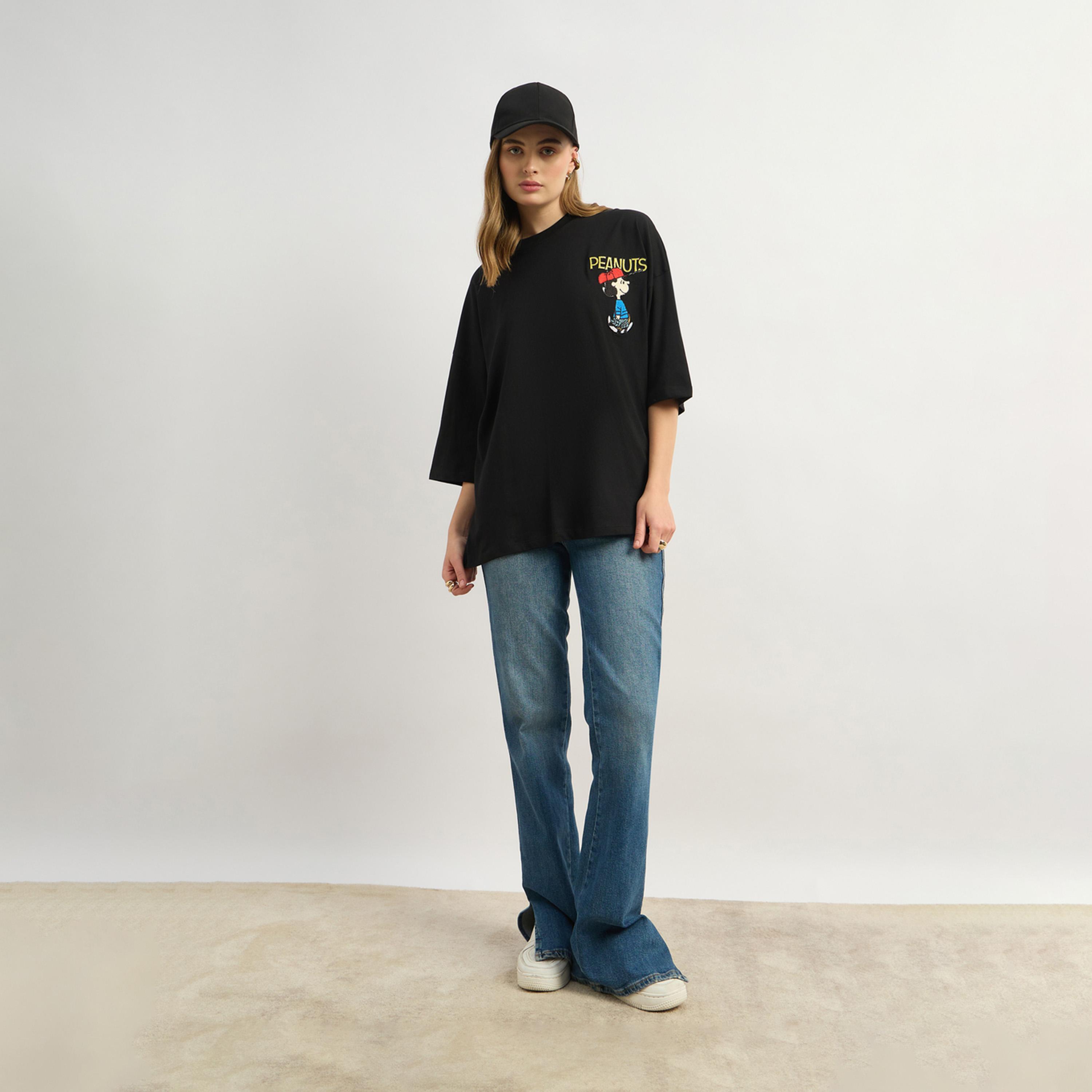 Styli Graphic Print Round Neck Oversized T-Shirt-women-clothing-tshirts-image-1