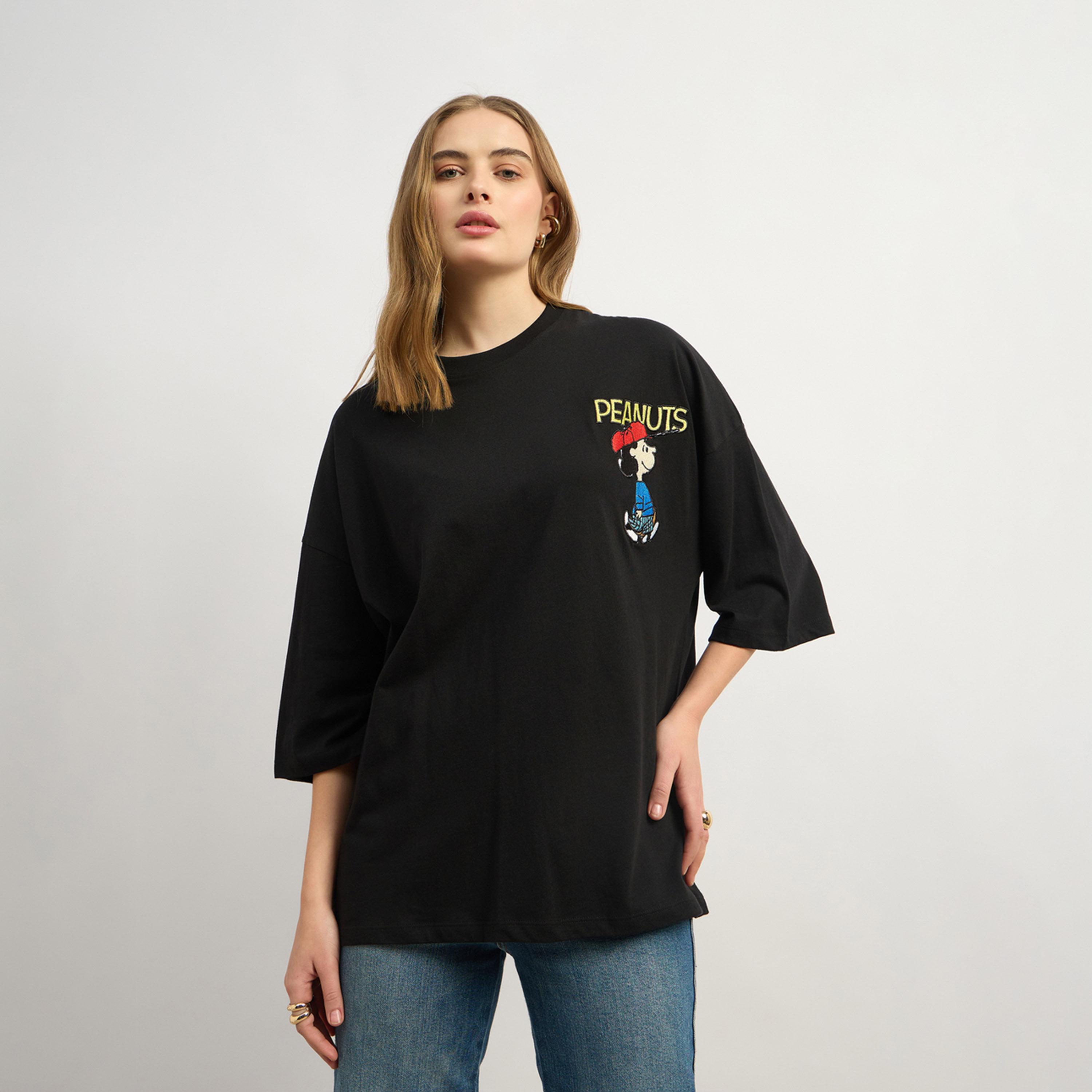 Styli Graphic Print Round Neck Oversized T-Shirt-women-clothing-tshirts-image-2