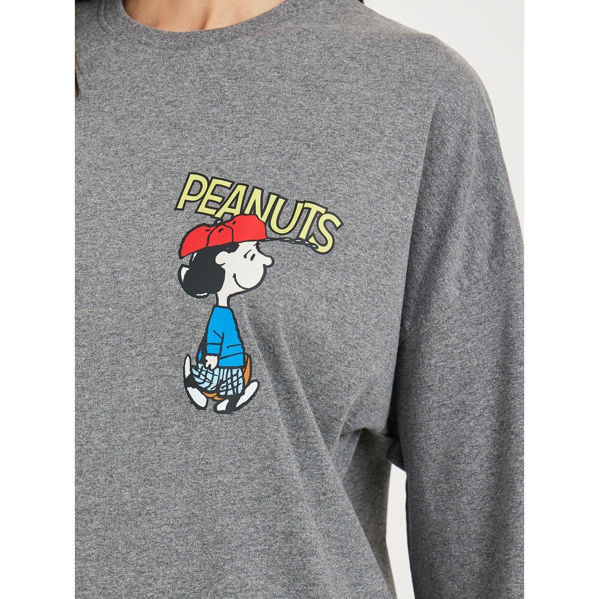 Styli Peanuts Oversized Placement Print Drop Shoulder Longline T-Shirt-women-clothing-tshirts-image-3