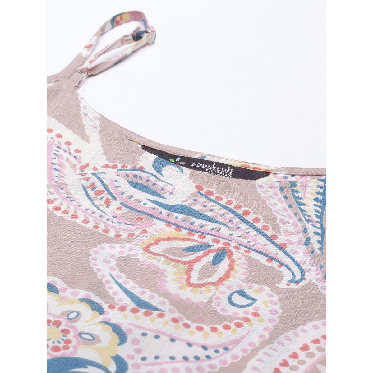 Sanskrutihomes X Styli Pack of 3 - Paisley Print Cotton Cami, Robe & Shorts-women-clothing-nightwear-pyjamas-shortsets-image-8
