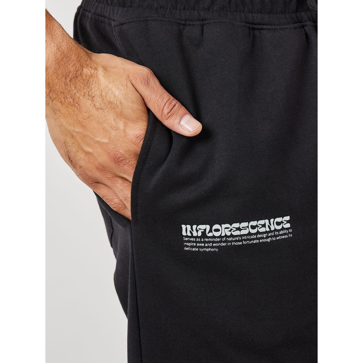 جوغر فليس بطبعة بليسمنت-men-clothing-bottoms-joggers-image-3