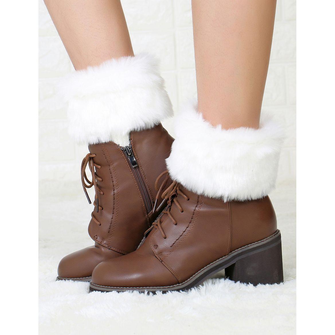 جوارب بتفاصيل فرو صناعي-women-socksandstockings-image-5