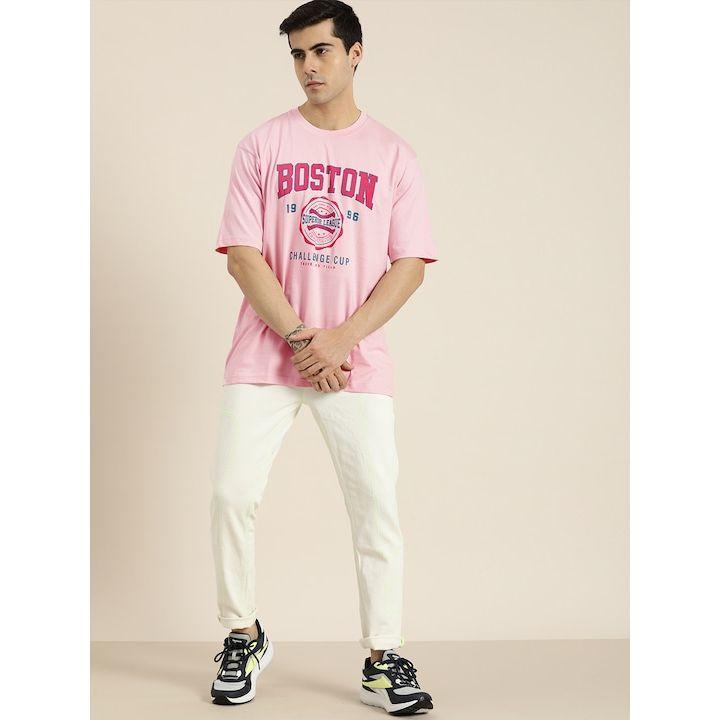 تيشيرت واسع مطبع بكتابة تيبوجرافيك ديلينجر × ستايلي-men-clothing-tshirtsandpolos-tshirts-image-4
