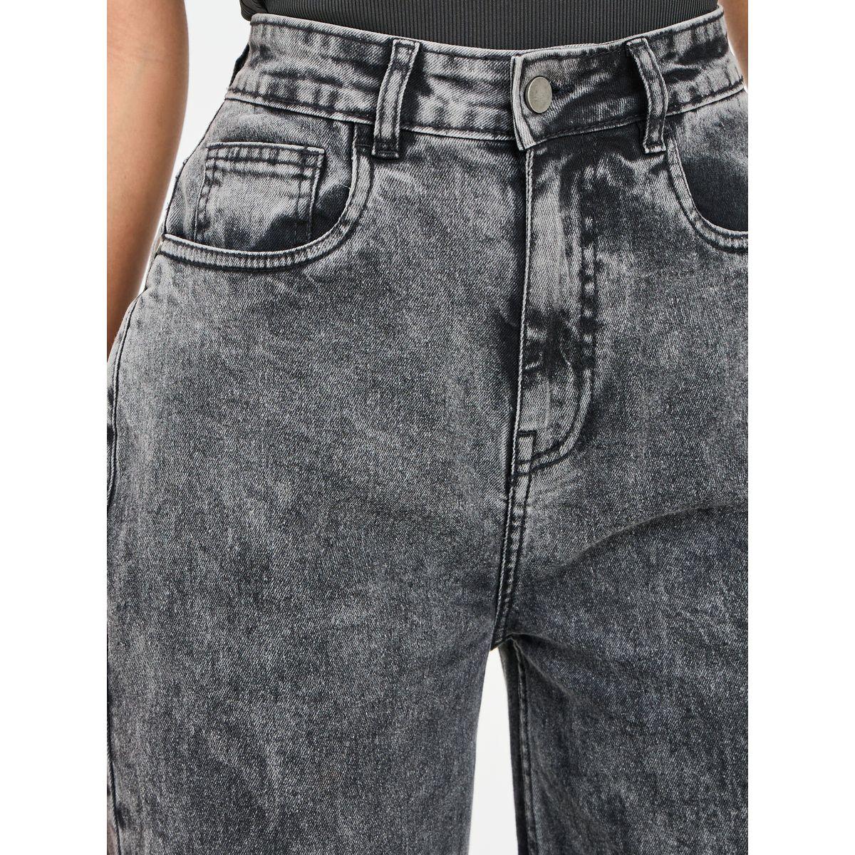 جينز بأرجل واسعة وتفاصيل مشطوفة-women-clothing-bottoms-jeans-image-3