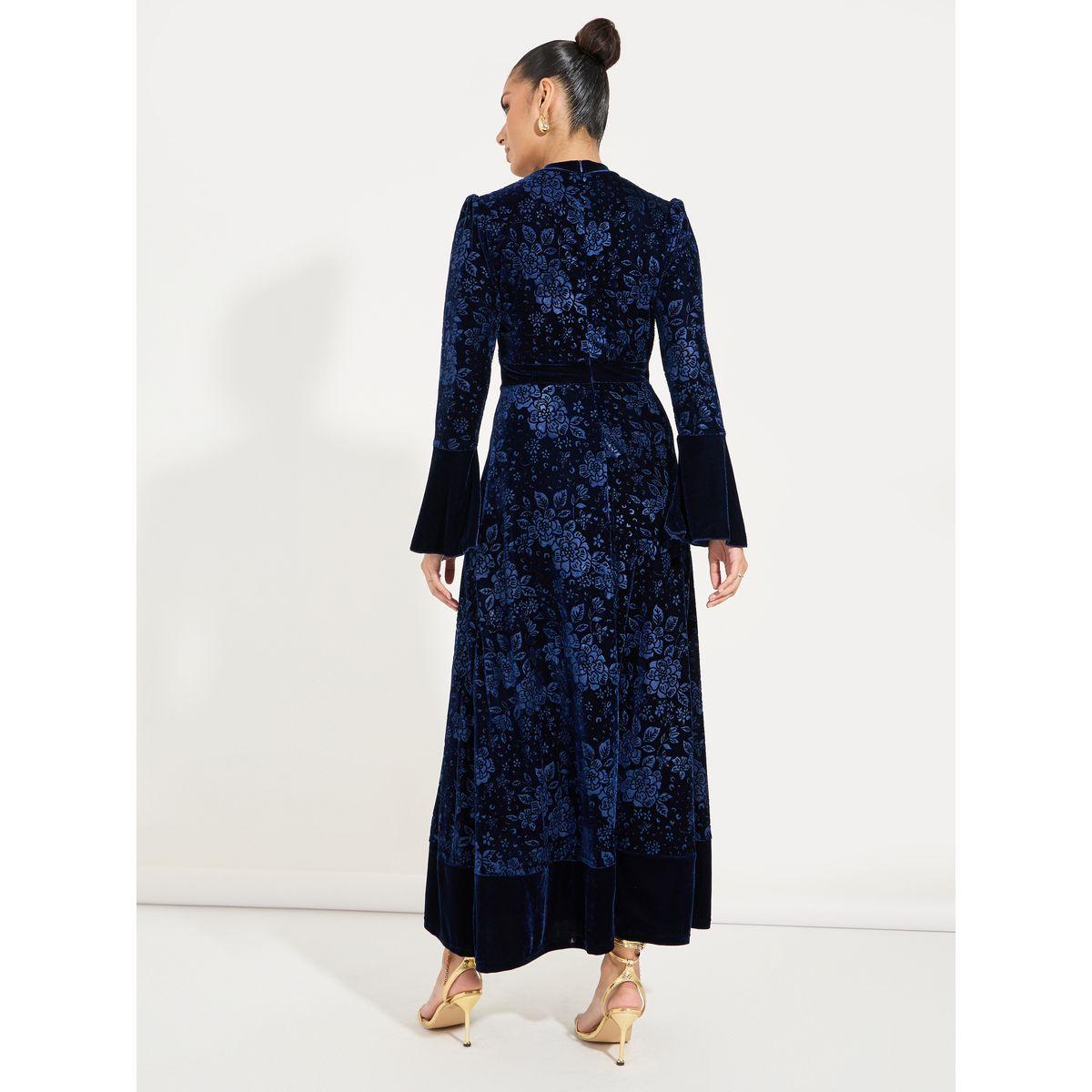 فستان طويل مخمل بتفاصيل جاكار مع أكمام جرس-women-clothing-dresses-image-6