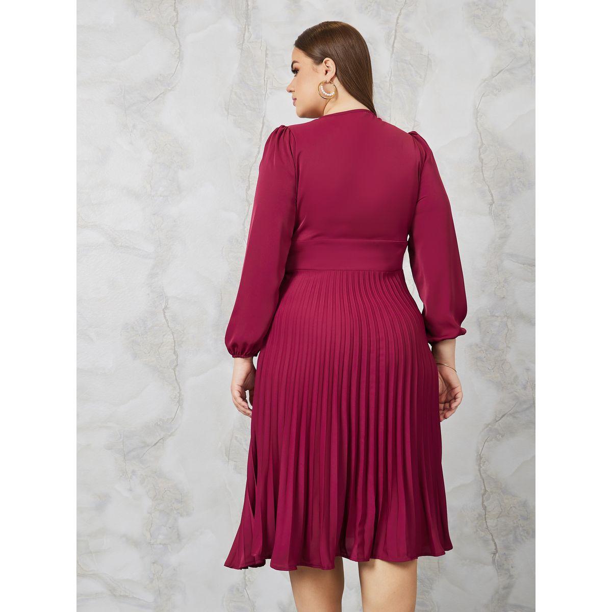Styli Plus Pleated Hem A-Line Midi Dress-women-clothing-dresses-image-4