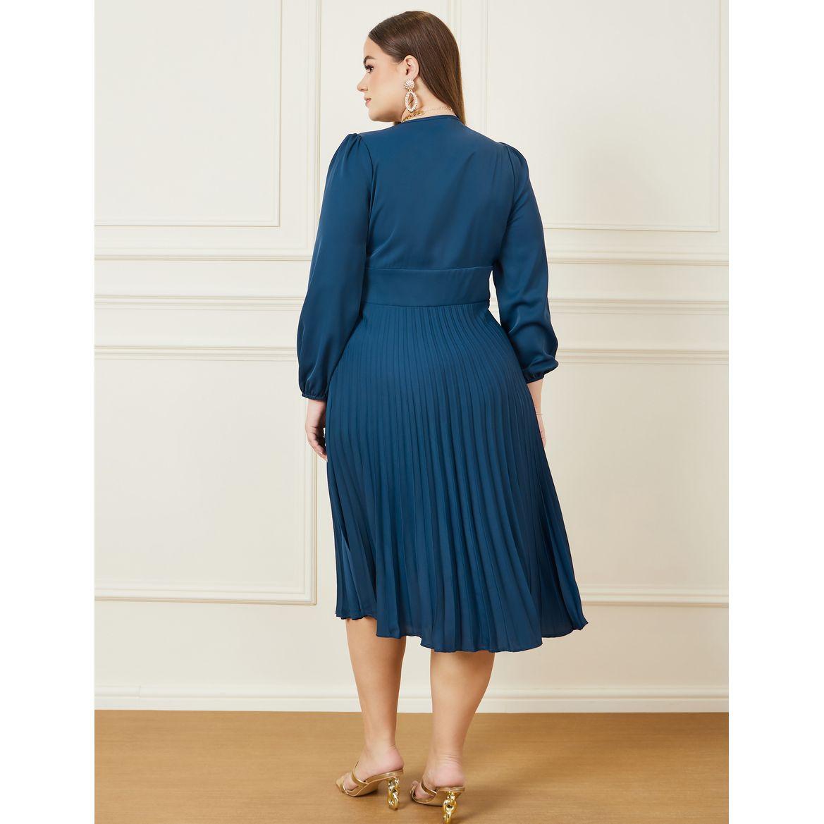 Styli Plus Pleated Hem A-Line Midi Dress-women-clothing-dresses-image-4
