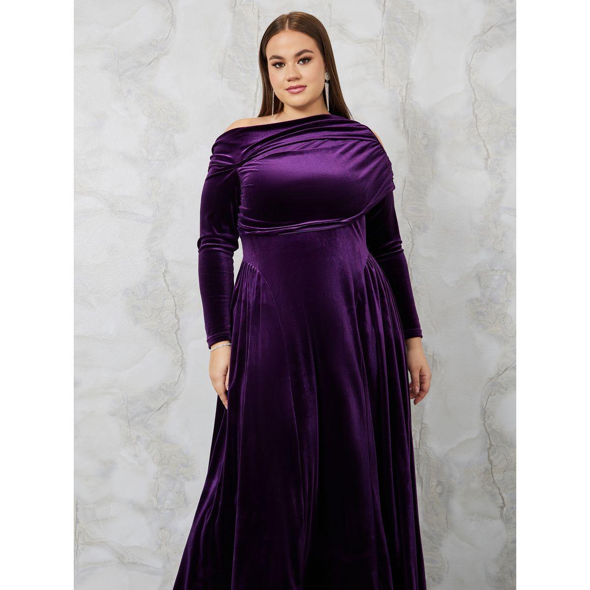 Styli Plus Asymmetric Neck Gathered Velvet Maxi Dress-women-clothing-dresses-image-2
