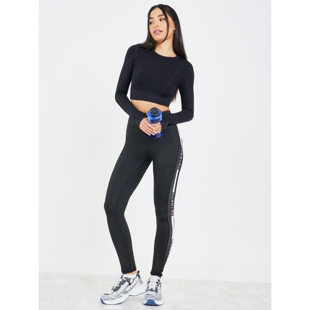 بلوزة قصيرة بتفاصيل مضلعة ودرزات-sports-women-clothing-tshirtsandvests-image-1