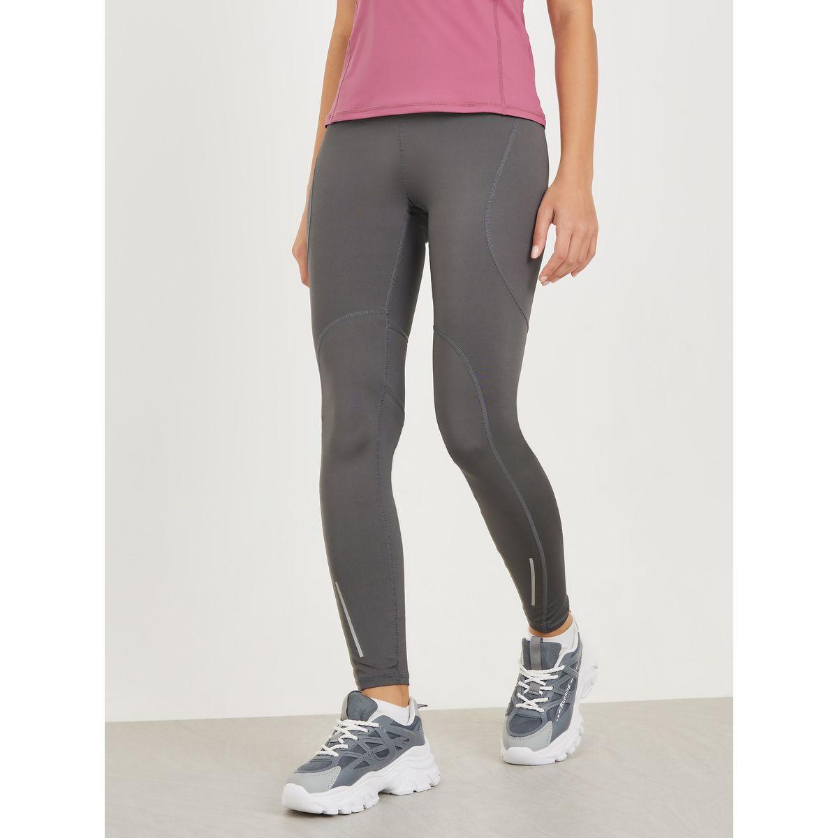 ليقنز بحواف مزينة بأشرطة عاكسة-women-clothing-sportswearandactivewear-bottoms-image-3