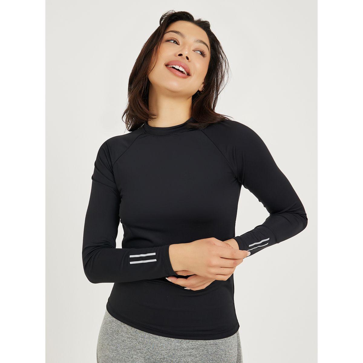 Styli Active Textured Back Detail Reflective Stripe Top-women-clothing-sportswearandactivewear-tshirtsandvests-image-3