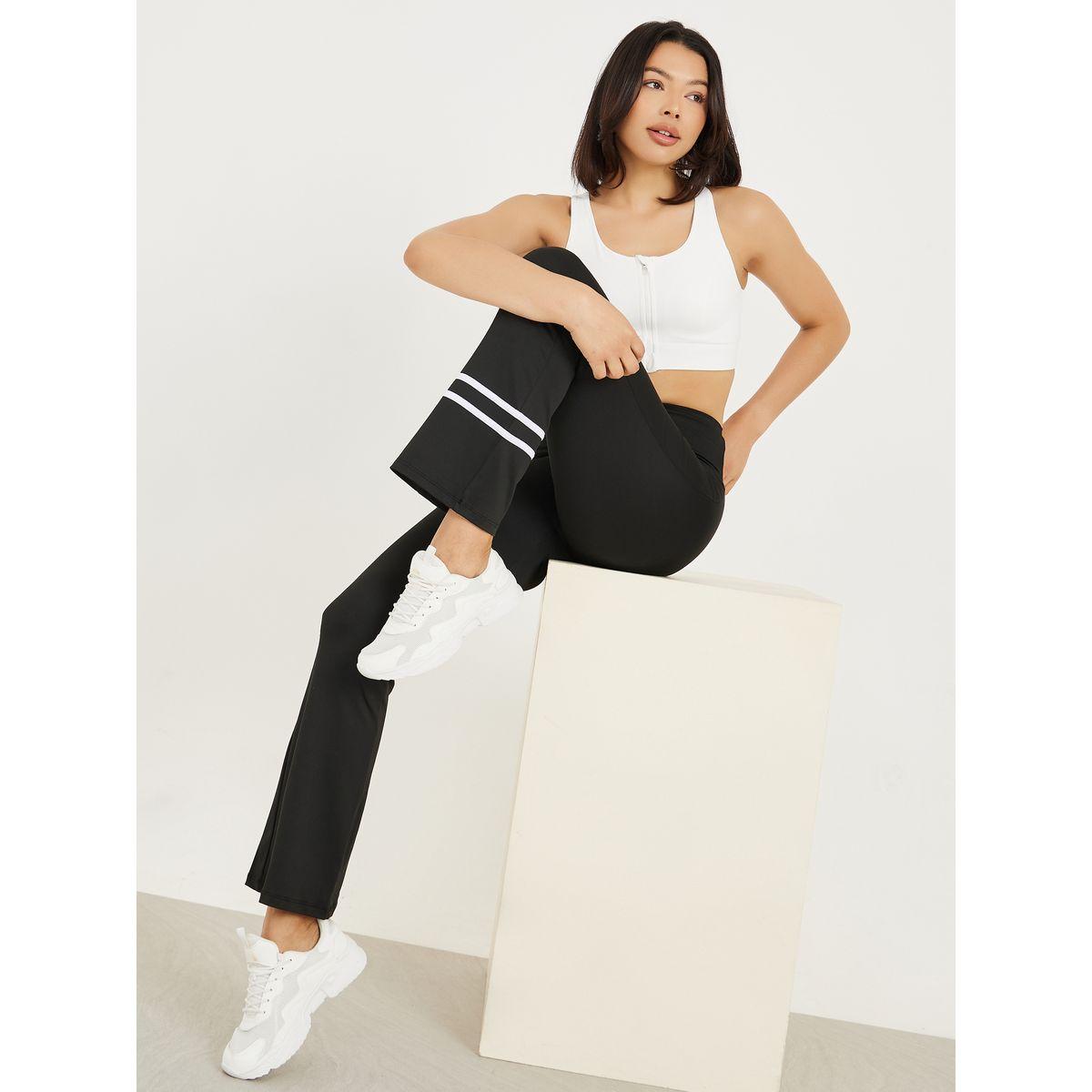 ليقنز بحافة واسعة وتفاصيل مخططة-women-clothing-sportswearandactivewear-bottoms-image-1