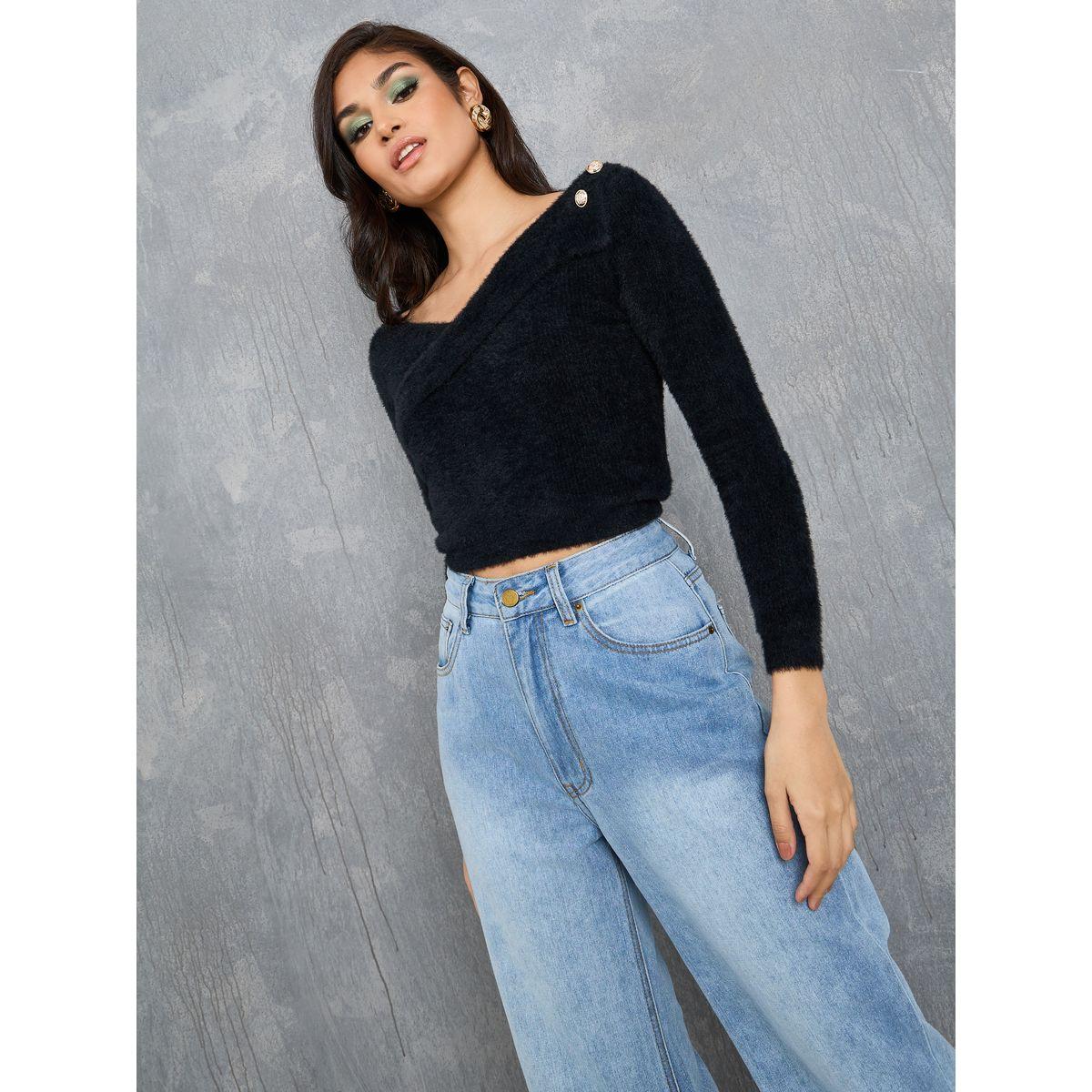 بلوزة قصيرة مزينة بفرو صناعي-women-clothing-shirtsandblouses-blouses-image-2
