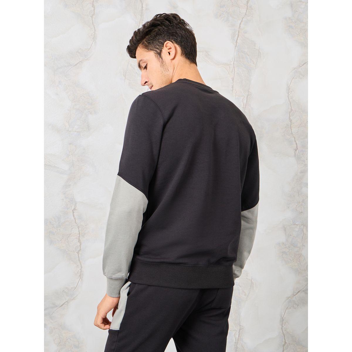 Utility Panelled Sweatshirt-men-winterwear-hoodiesandsweatshirts-image-4