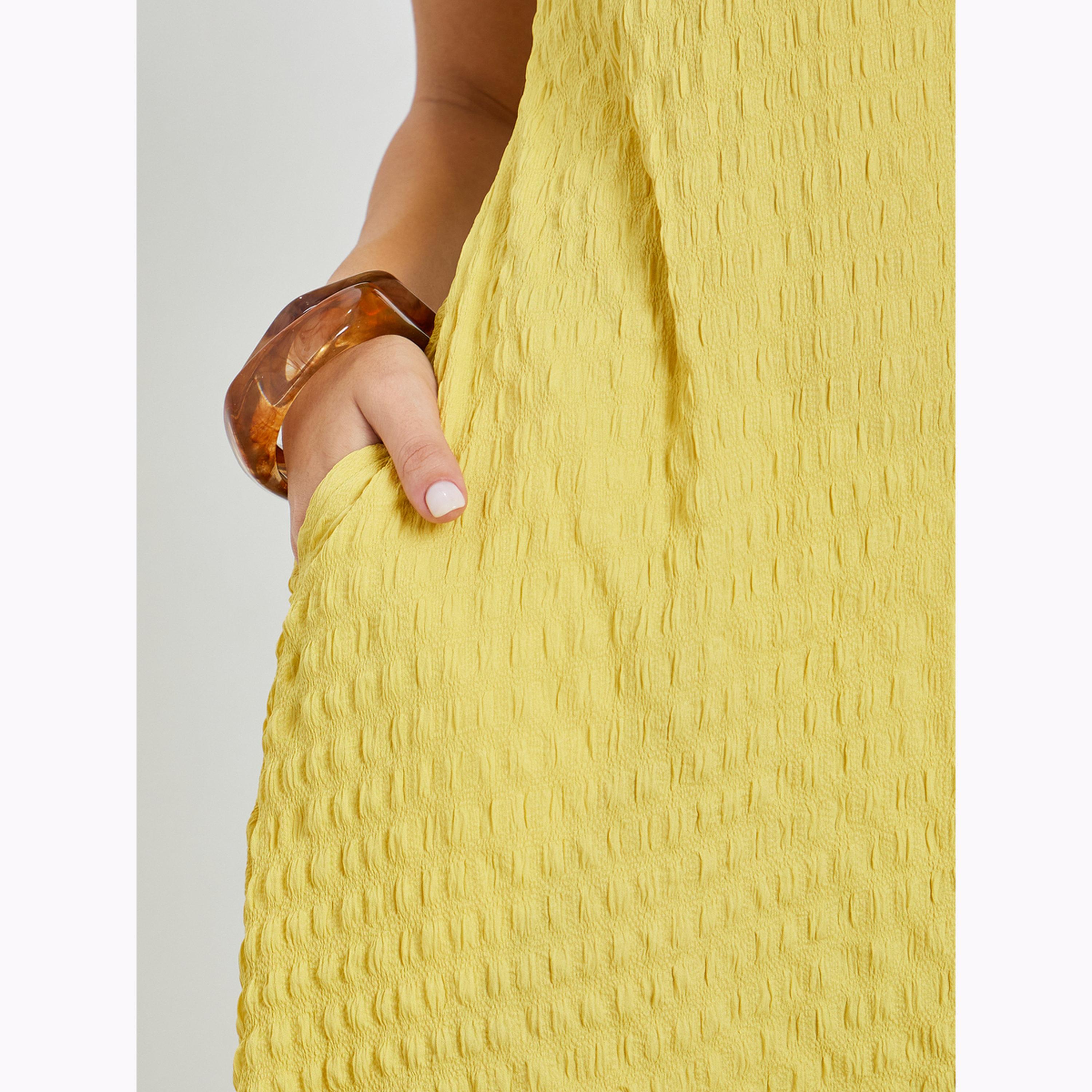 فستان ميدي بأكمام منفوخة وتفاصيل بارزة الملمس-women-clothing-dresses-image-5