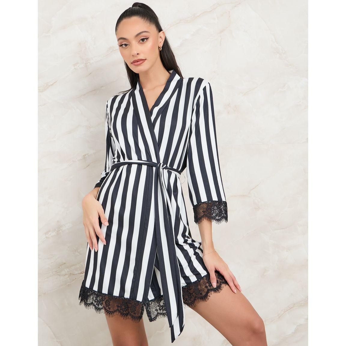 مجموعة من 3 ( شورت + صدرية + روب )-women-clothing-lingerie-lingeriesets-image-7