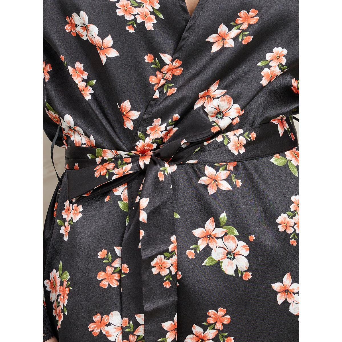 مجموعة من 3 ( روب، شورت، صدرية )-women-clothing-lingerie-lingeriesets-image-7