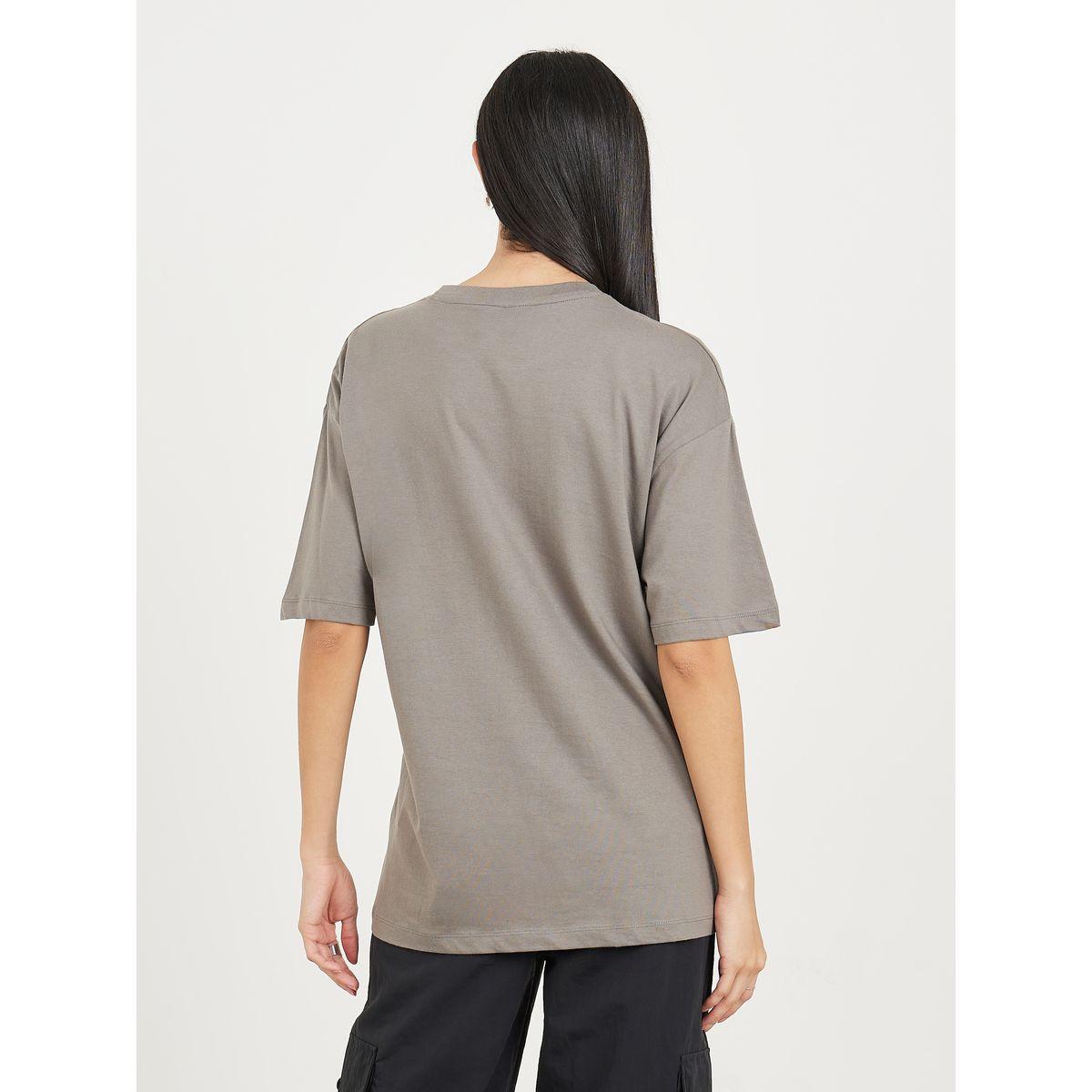 Styli Oversized Graphic Print Longline T-Shirt-women-clothing-tshirts-image-4