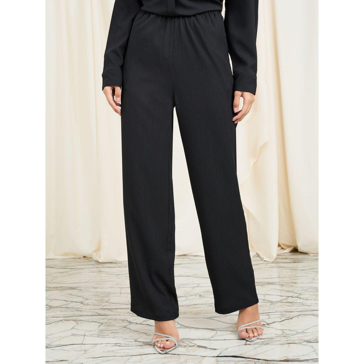 طقم منسق من بنطال وبلوزة بتفاصيل بارزة الملمس-women-clothing-coordsets-image-5