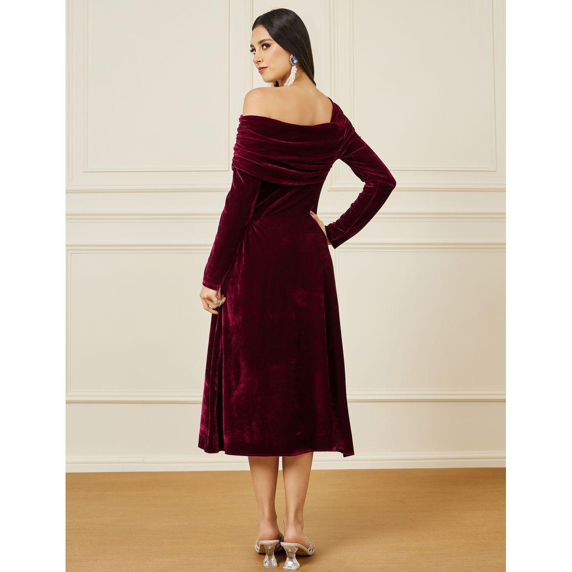 Styli Velvet Gathered Off Shoulder Neck Midi Dress-women-clothing-dresses-image-4