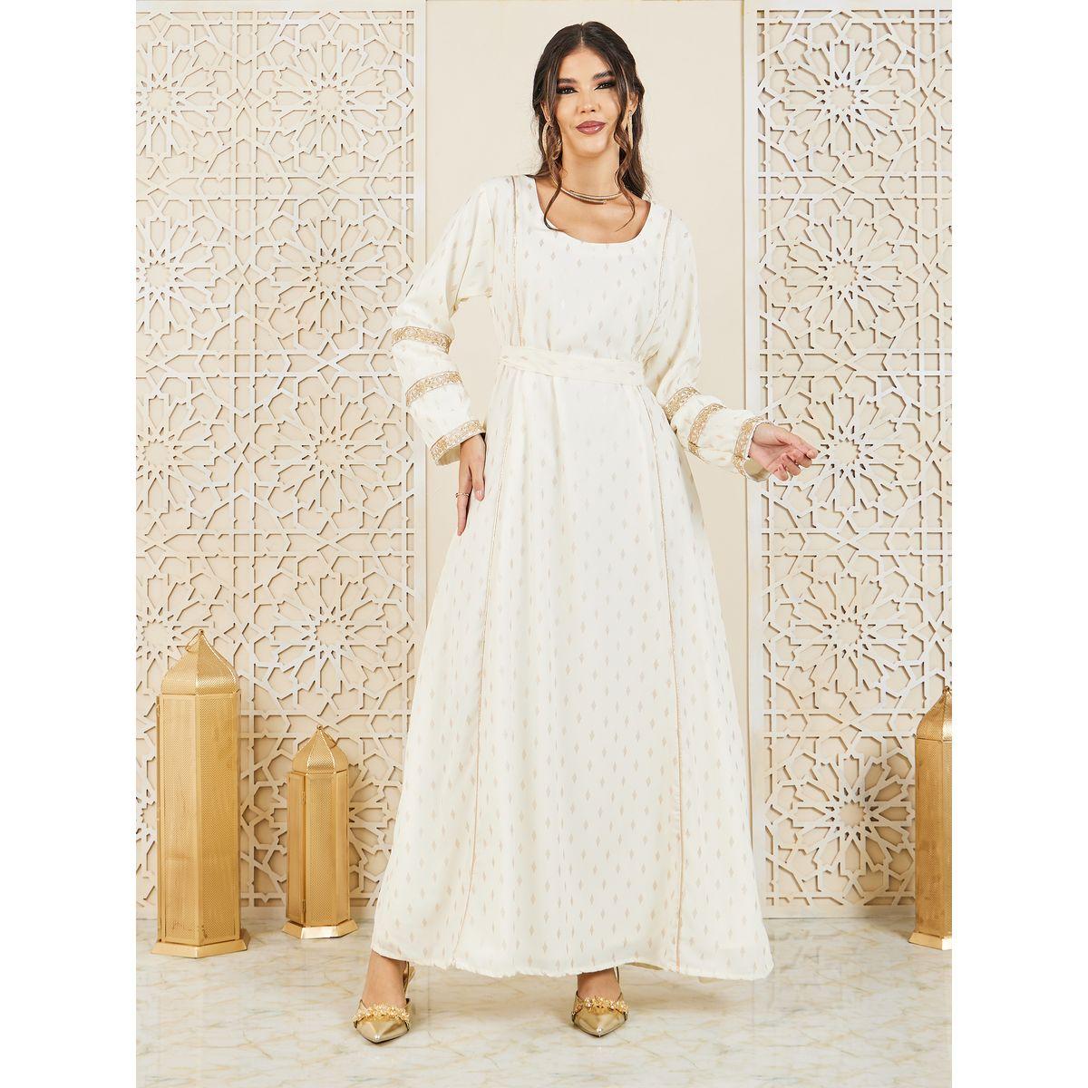 جلابية بتفاصيل مُطرّزة ورباط خصر-women-arabicclothing-jalabiyas-image-1