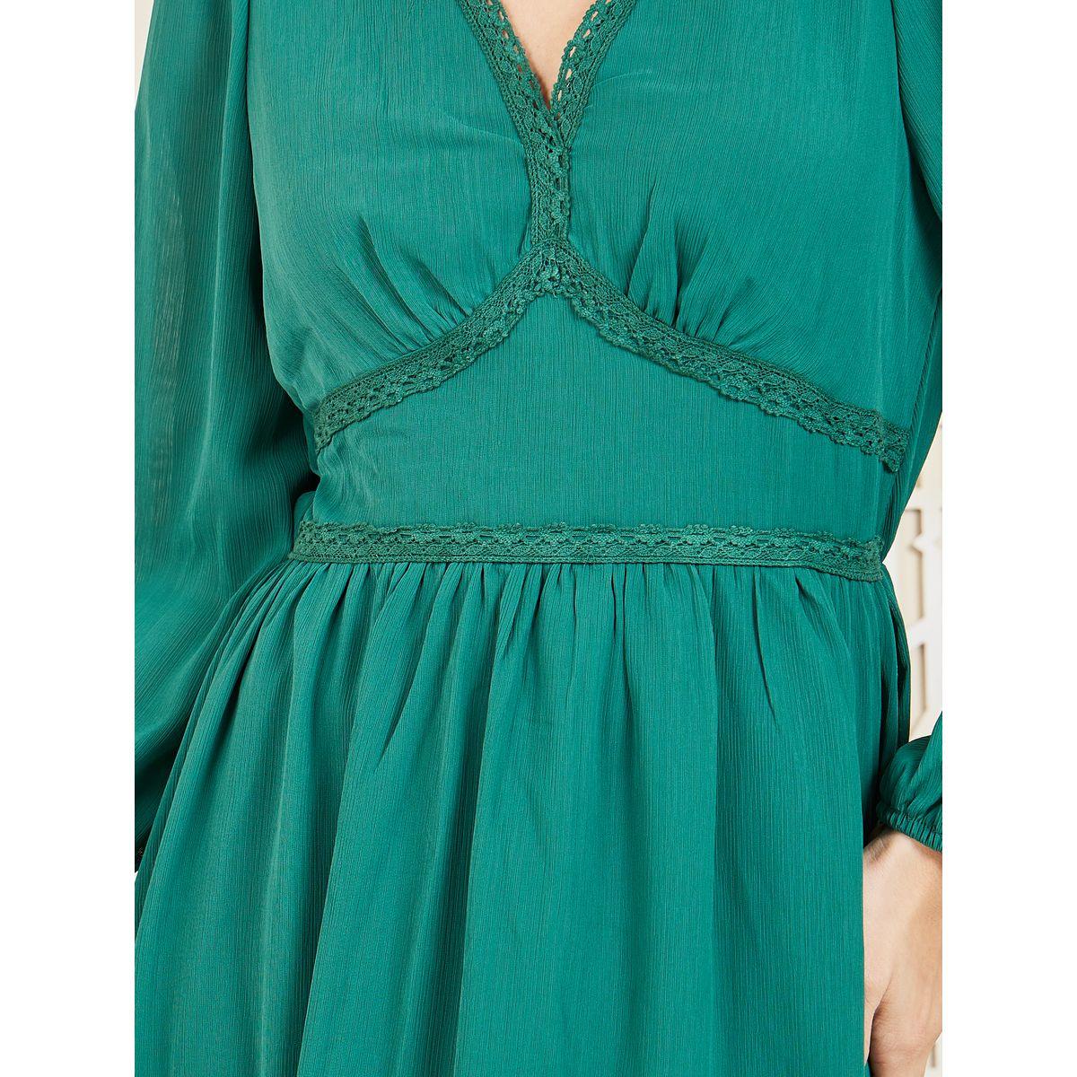 Styli Lace Detail V Neck A-Line Midi Dress-women-clothing-dresses-image-3