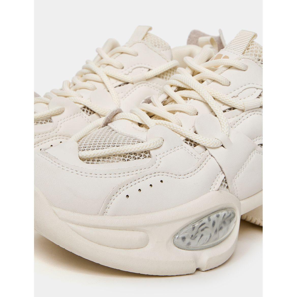 حذاء سنيكرز بتفاصيل شبكية-women-shoes-sneakers-image-4