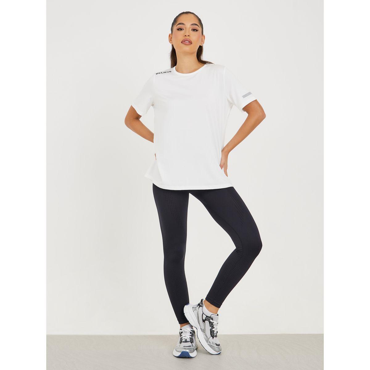 بلوزة رياضية بشريط عاكس-men-clothing-sportswearandactivewear-tshirtsandpolos-image-2