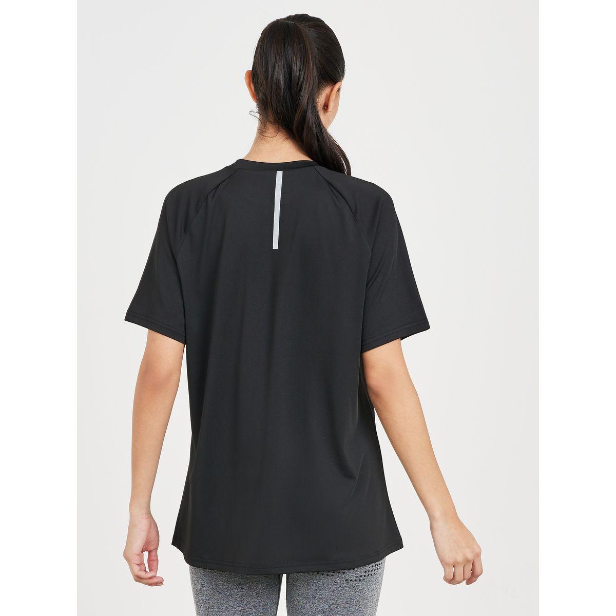 بلوزة بشريط عاكس واكمام قصيرة-men-clothing-sportswearandactivewear-tshirtsandpolos-image-4