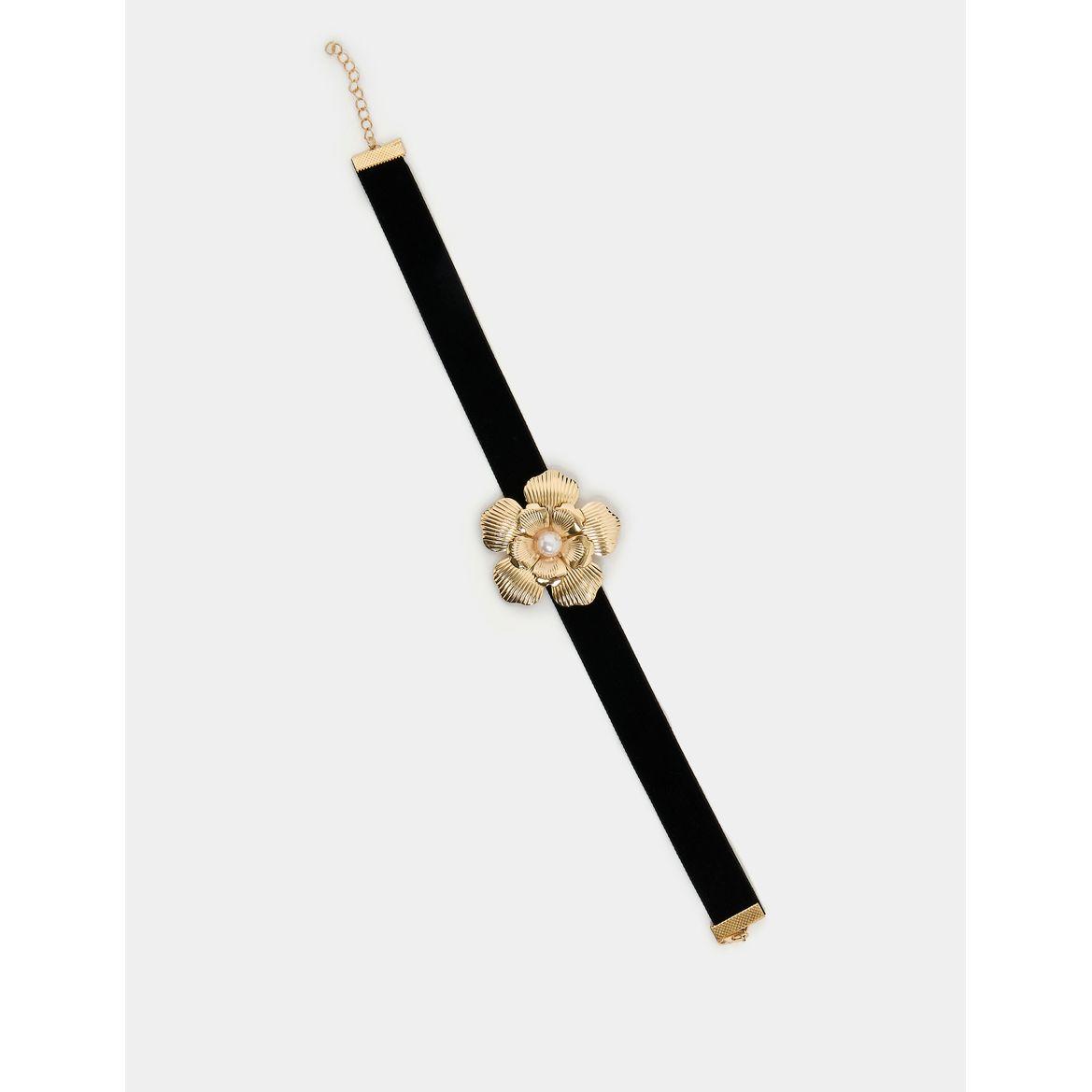 Styli Flower Applique Choker-women-watchesandjewellery-jewellery-necklacesandpendants-image-2