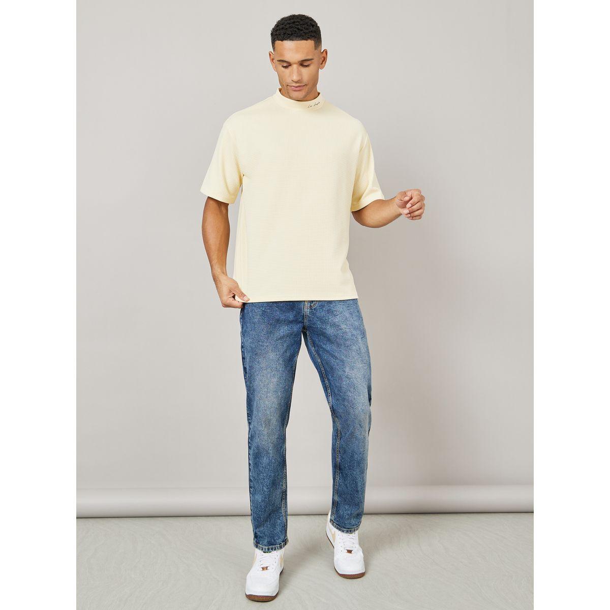 جينز بقصة مريحة وتفاصيل باهتة-men-clothing-bottoms-jeans-image-2