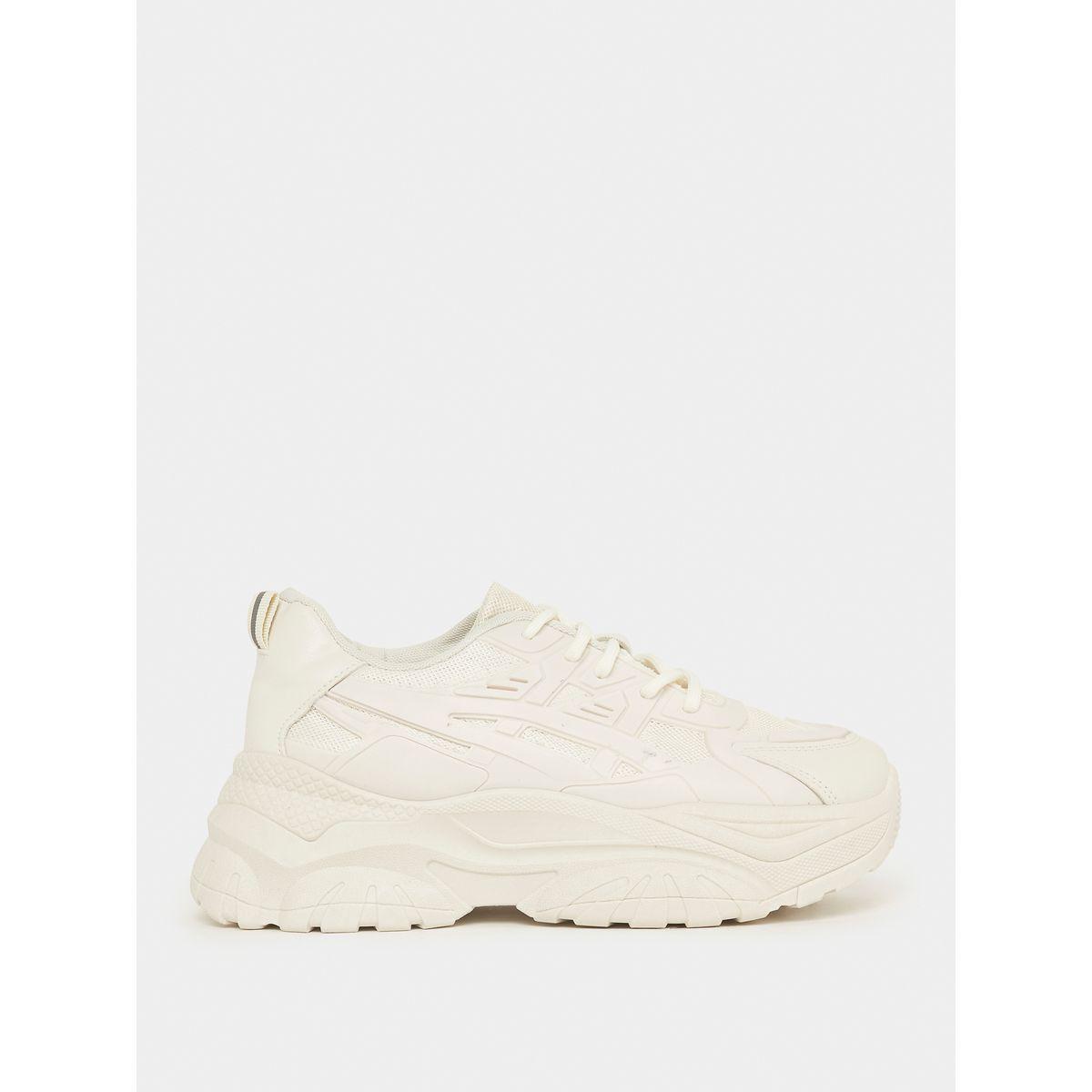 حذاء سنيكرز شانكي بتفاصيل شبكية-women-shoes-sneakers-image-1