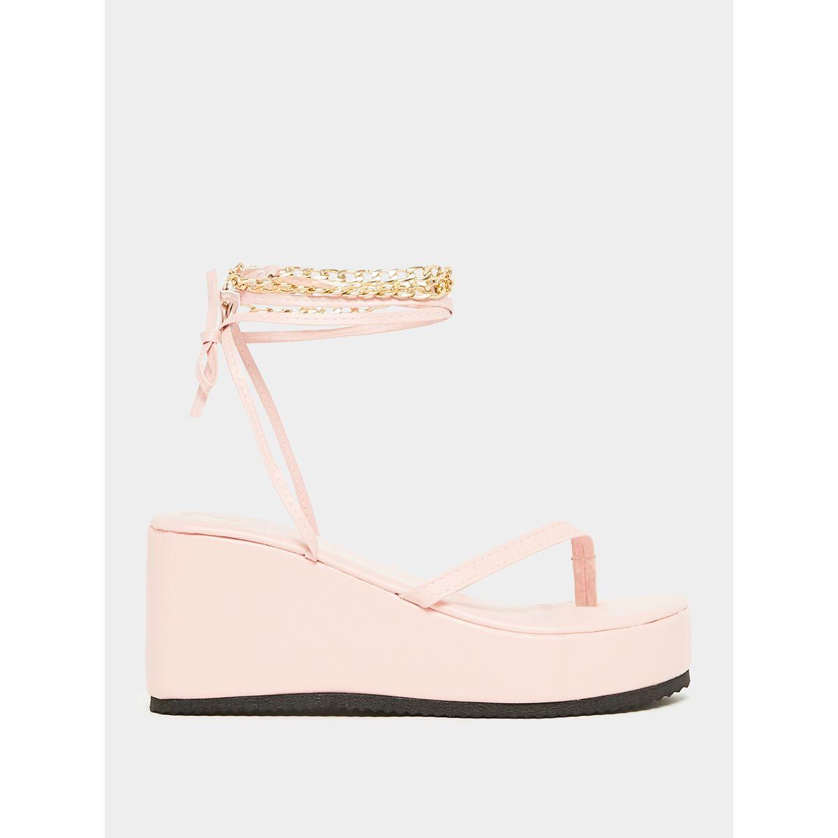 صندل بكعب بلاتفورم ونمط ثونغ-women-shoes-heels-image-2