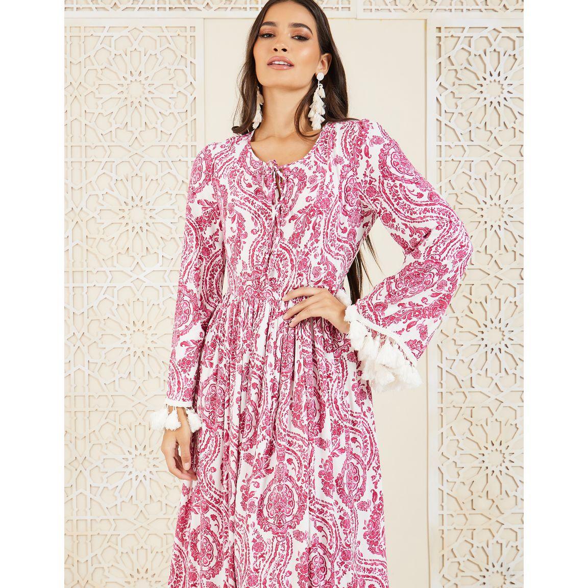 فستان طويل بطبعة بيزلي مع شراشيب-women-clothing-dresses-image-2