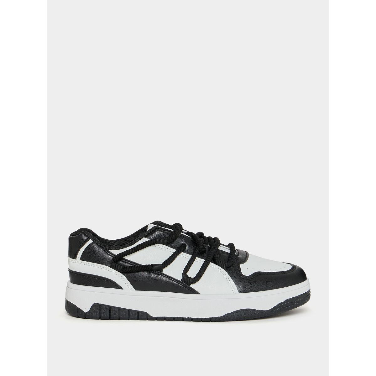 حذاء سنيكرز بنمط كتل الالوان-men-shoes-sneakers-image-1
