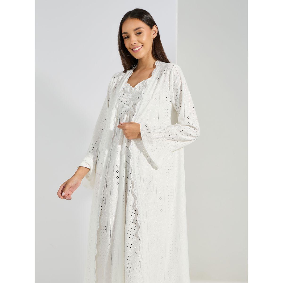 مجموعة من روب مع قميص نوم بتفاصيل دانتيل وكشكش-women-clothing-nightwear-robes-image-2