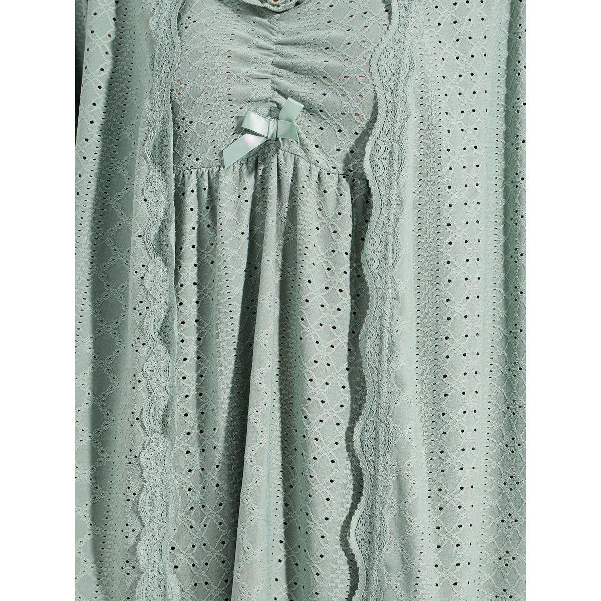 مجموعة من روب مع قميص نوم بتفاصيل دانتيل وكشكش-women-clothing-nightwear-robes-image-3