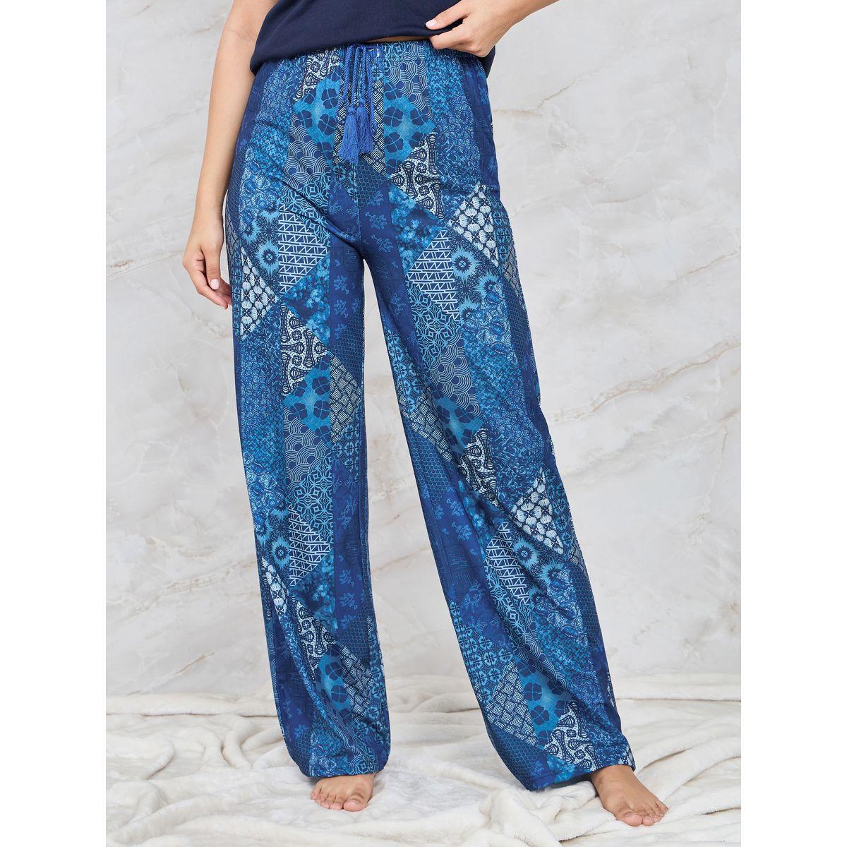 Styli Unwind Lace Detail Pocket Vest & Printed Wide Leg Pyjama Set-women-clothing-nightwear-pyjamas-longsets-image-6