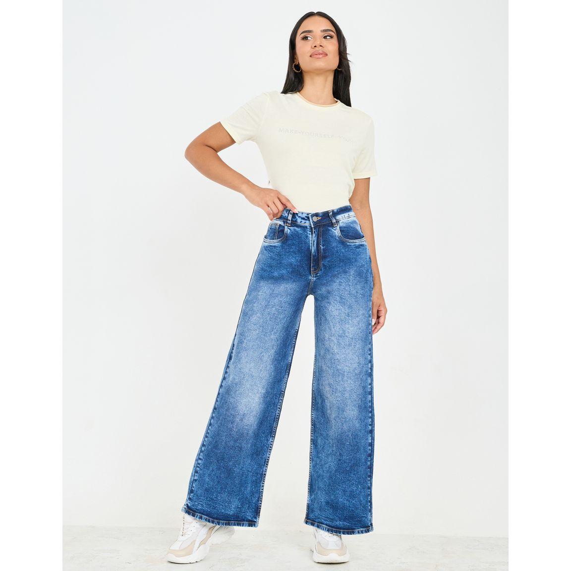 جينز بأرجل واسعة وتفاصيل مشطوفة-women-clothing-bottoms-jeans-image-2