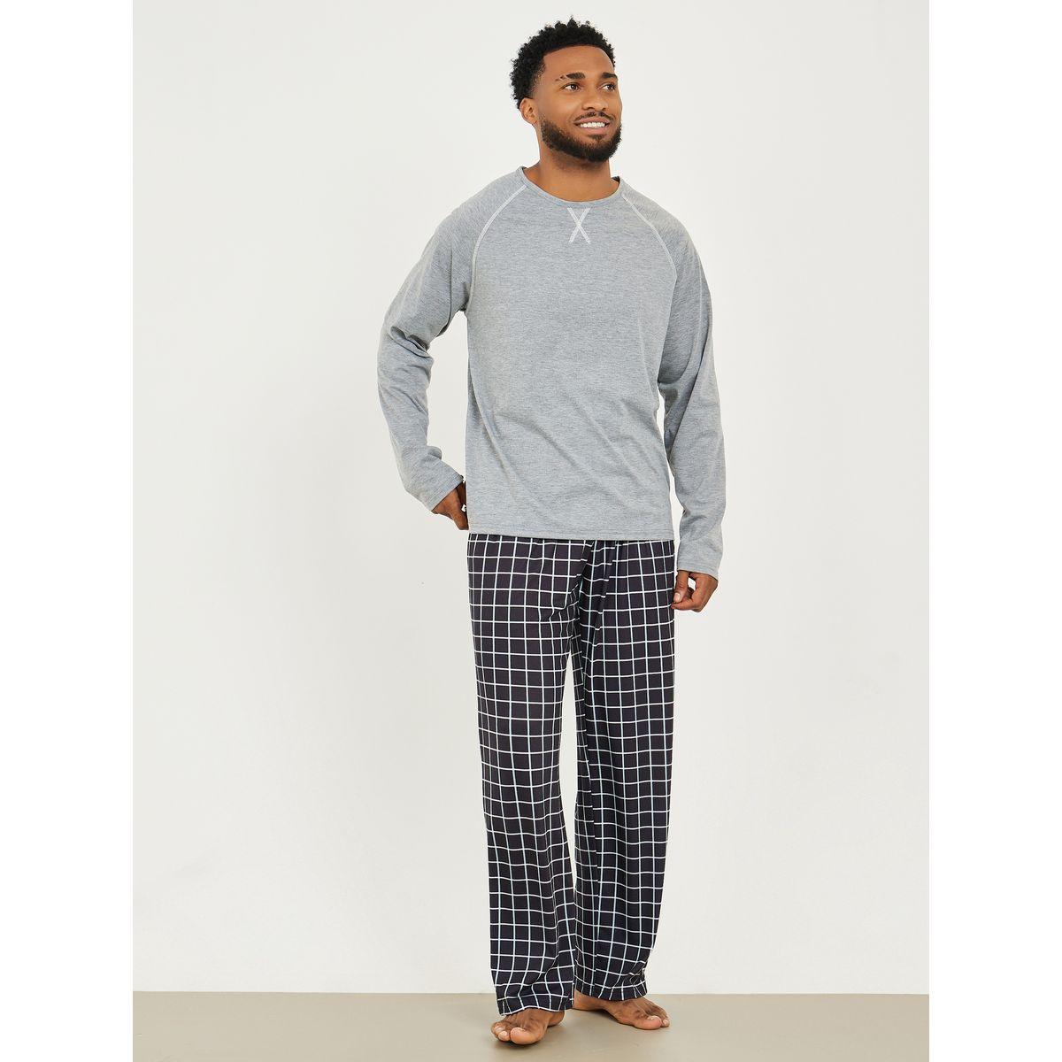Styli Unwind Contrast Stitch T-Shirt & Checked Pyjama Set-men-clothing-nightwear-sets-image-1