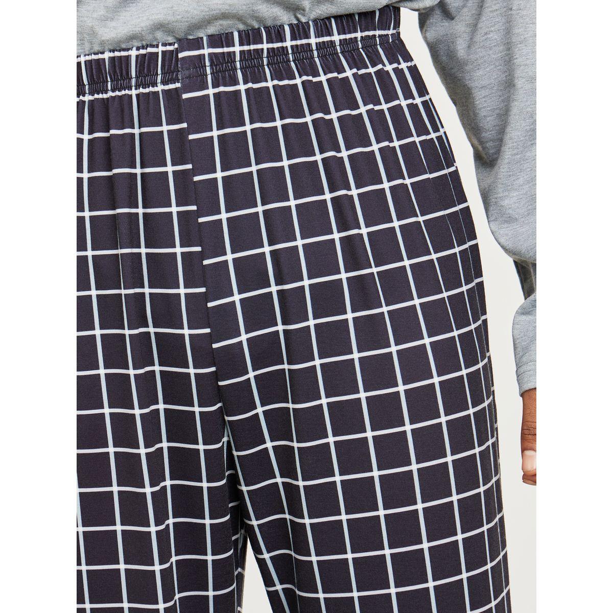 Styli Unwind Contrast Stitch T-Shirt & Checked Pyjama Set-men-clothing-nightwear-sets-image-5