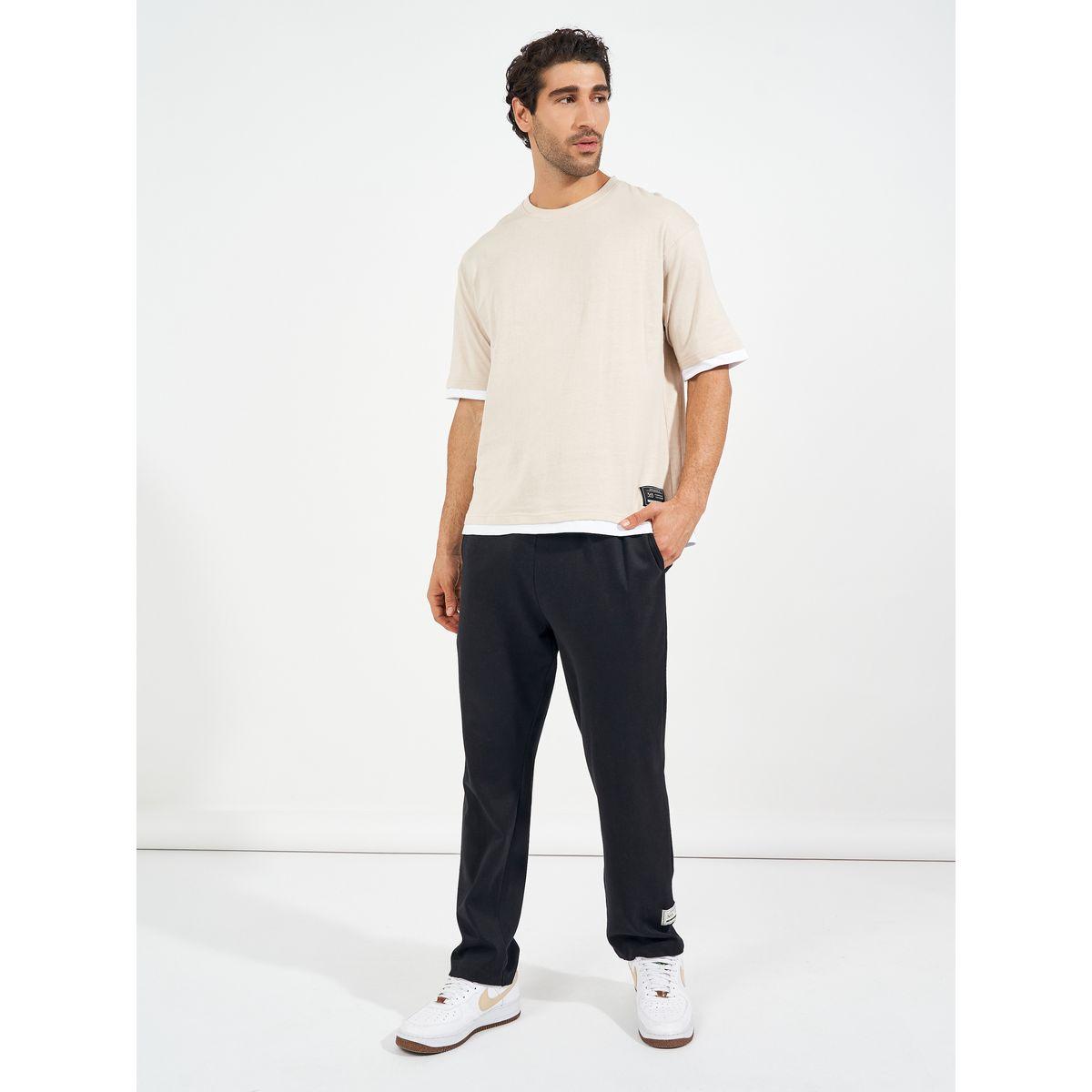 تيشيرت فضفاض مزين بشارة-men-clothing-tshirtsandpolos-tshirts-image-2