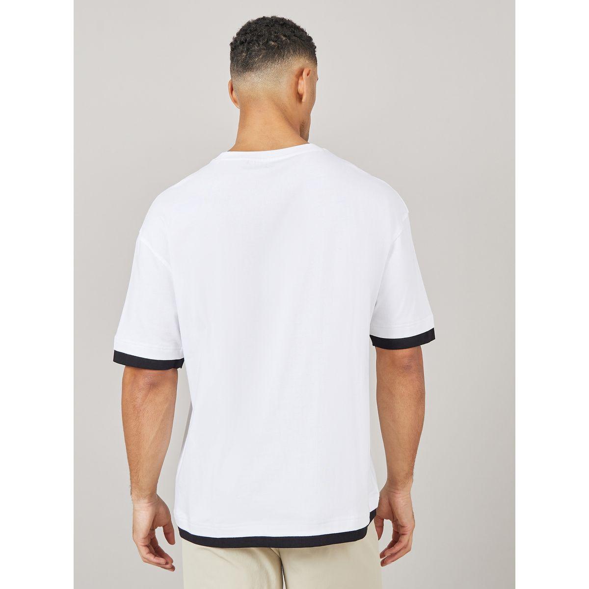 تيشيرت واسع مزين بشارة-men-clothing-tshirtsandpolos-tshirts-image-4