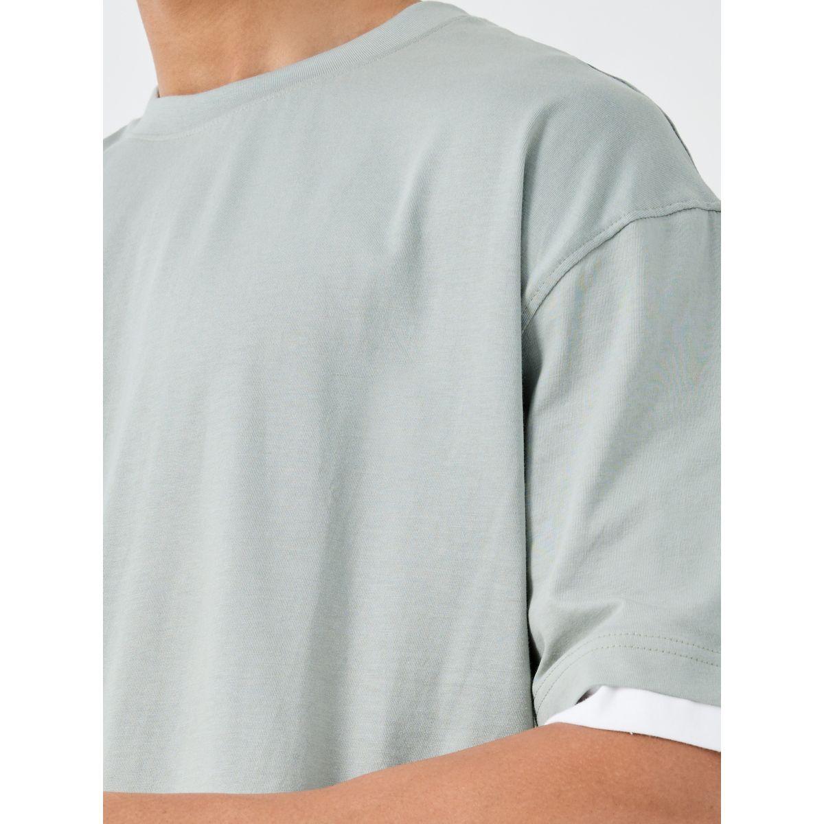 تيشيرت فضفاض بتفاصيل مُتباينة وأكمام قصيرة-men-clothing-tshirtsandpolos-tshirts-image-3