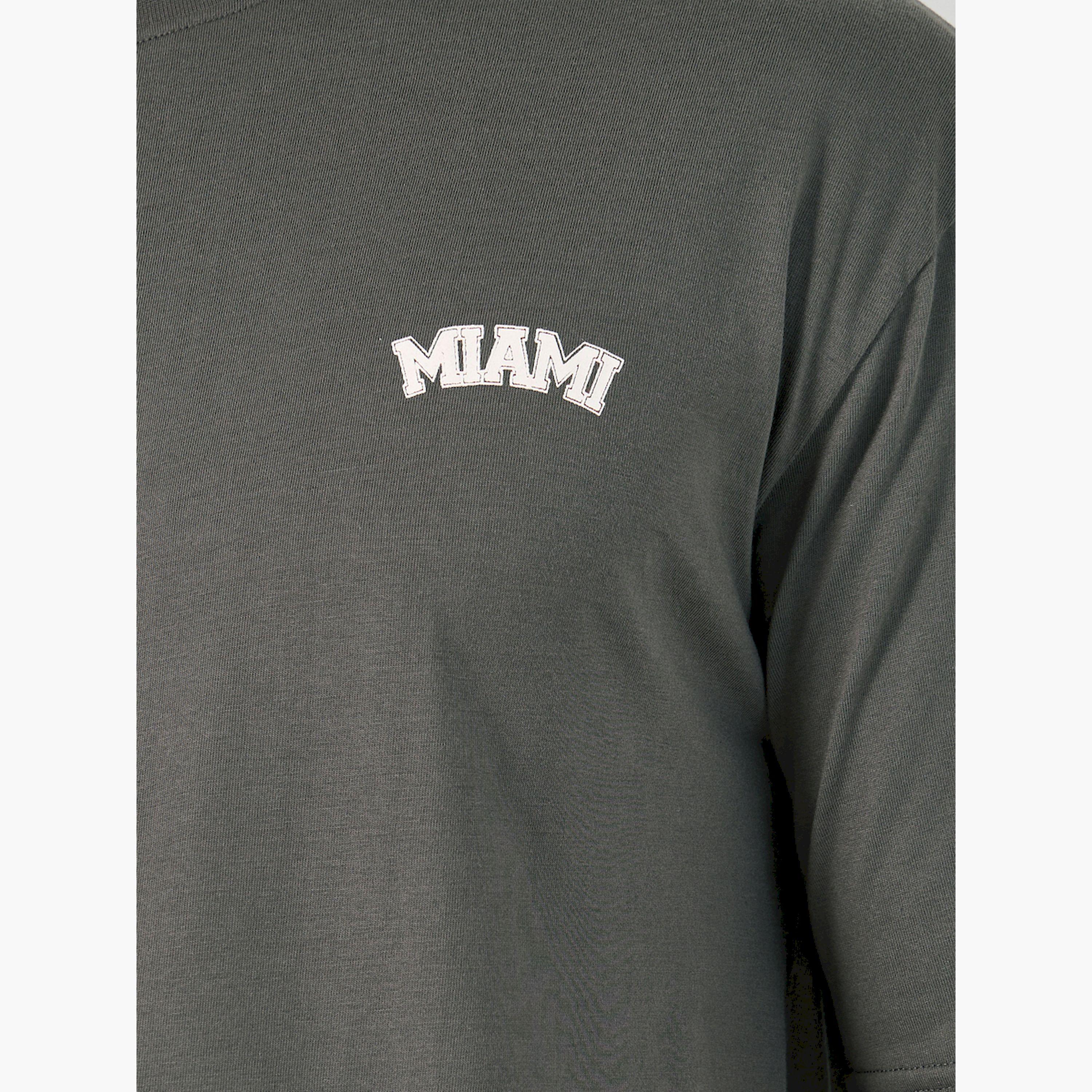 ستايلي - تي شيرت ستريت وير كبير الحجم بطباعة على الظهر-men-clothing-tshirtsandpolos-tshirts-image-4