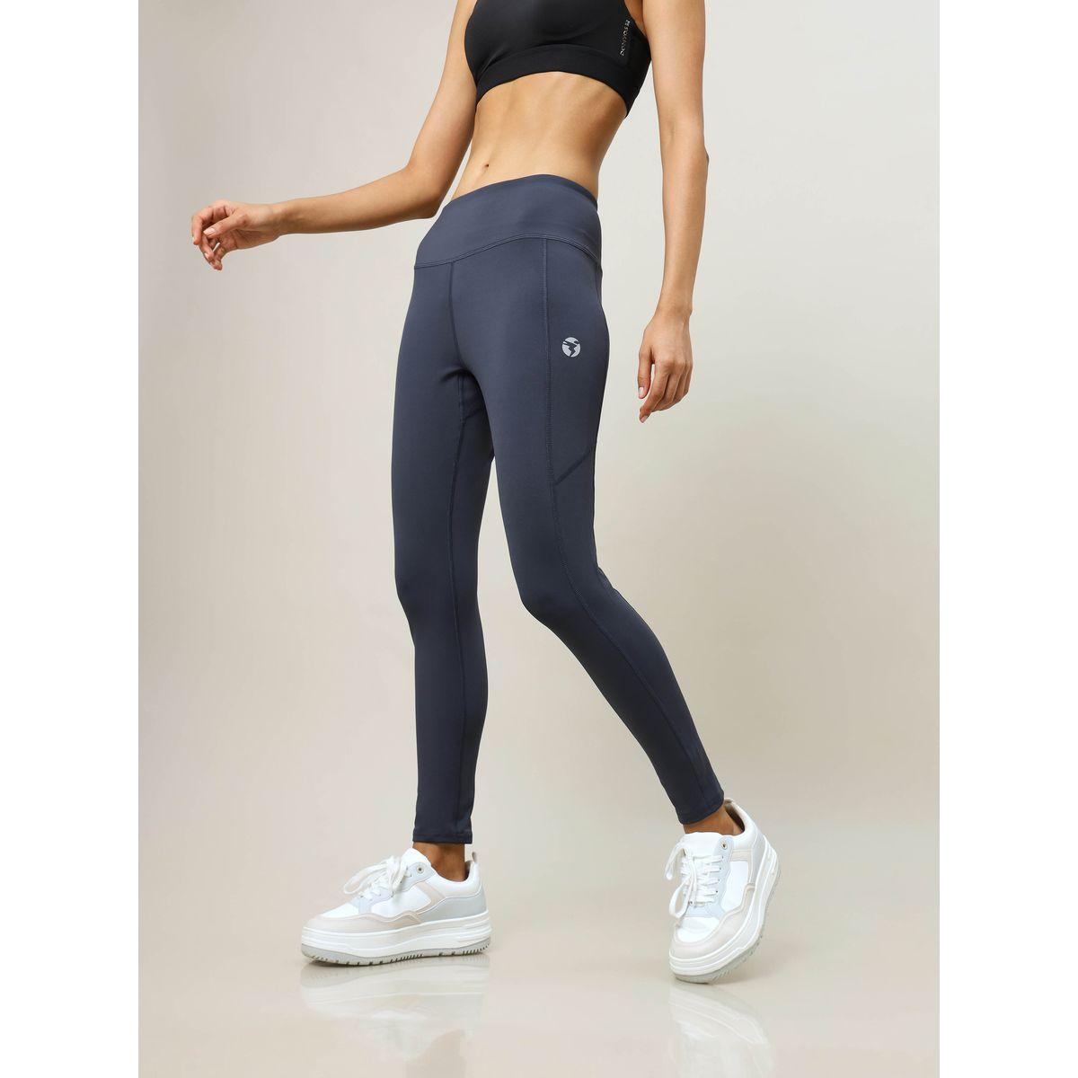 ليقنز رياضي مزين بدرزات وتفاصيل جيب تكنوسبورت × ستايلي-women-clothing-sportswearandactivewear-bottoms-image-3