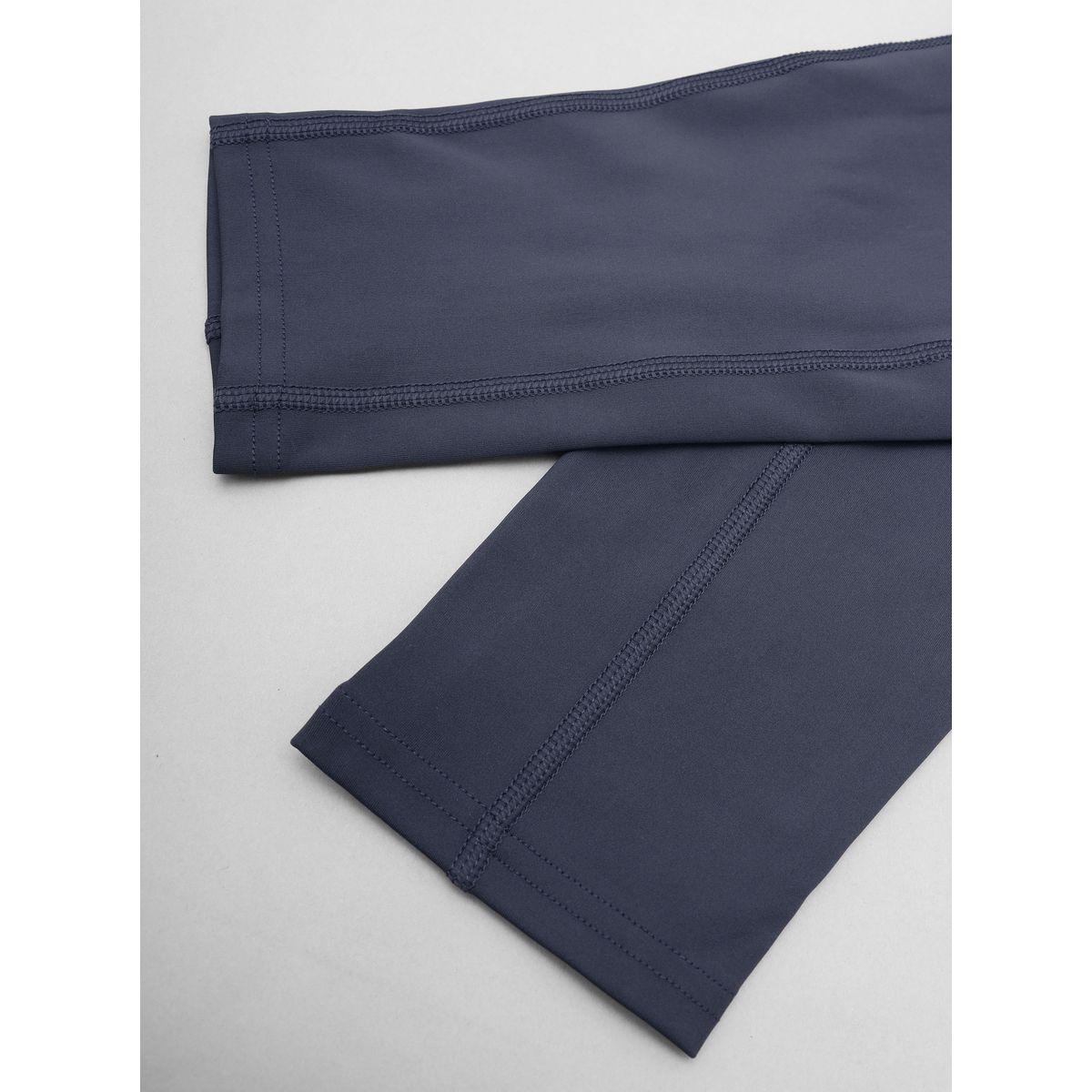 ليقنز رياضي مزين بدرزات وتفاصيل جيب تكنوسبورت × ستايلي-women-clothing-sportswearandactivewear-bottoms-image-9