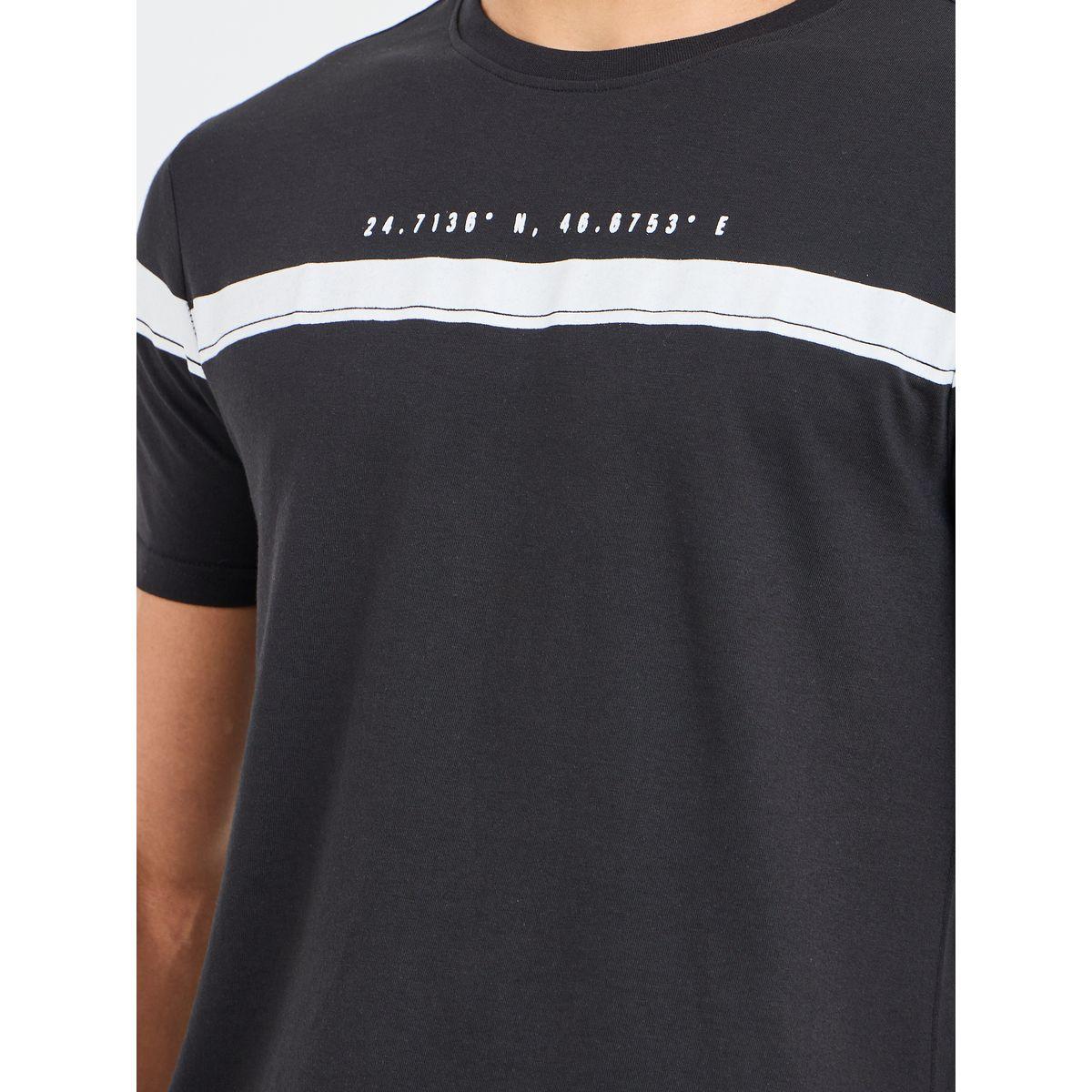 Styli Contrast Panel Slogan Print Regular Fit T-shirt with Badge Detail Hem-men-clothing-tshirtsandpolos-tshirts-image-4